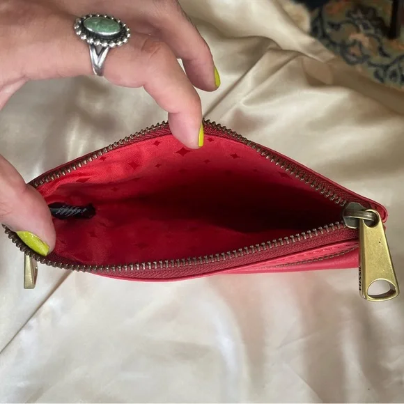 Fossil Red Fold Over Wallet with Storage - Picture 4 of 5